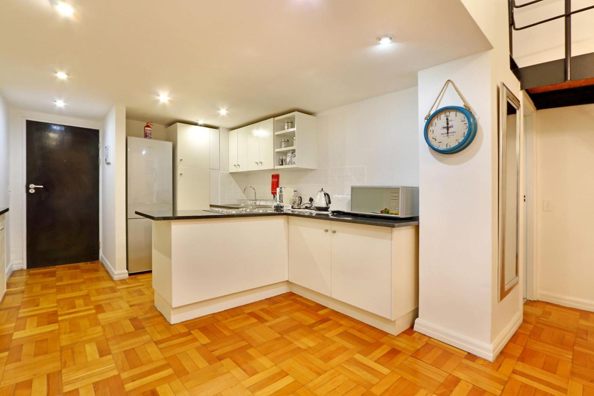 Cape Eazi Stayz Mutual Apartment